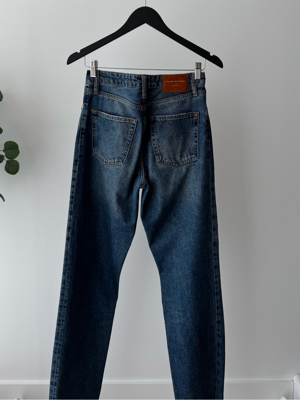 Zara Women's Straight-Leg Jeans in Dark Blue - Picture 2 of 2